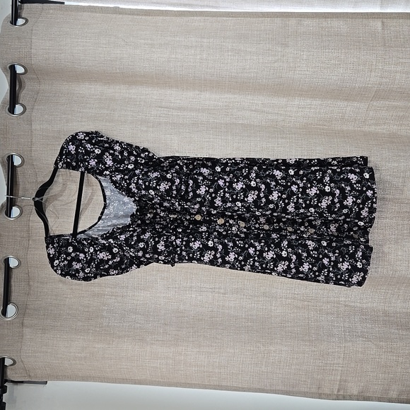 No Boundaries floral dress NWT - Picture 1 of 4